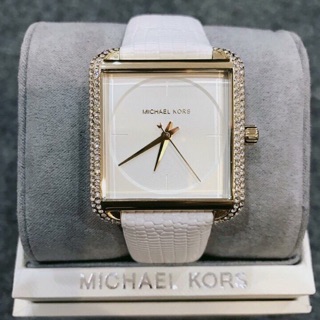 MK2600 MICHAEL KORS Lake White Dial Ladies Watch สายขาว หน้าปัดขาว กรอบทอง ล้อมคริสตัล สวยสะดุดตามากจ้า