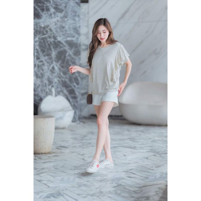 เสื้อให้นม รุ่น Daisy