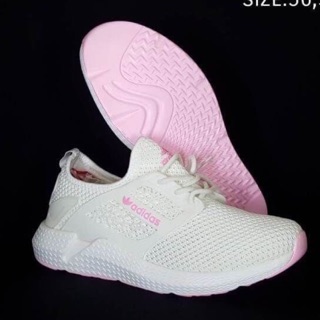 รองเท้าผ้าใบ พร้อมส่ง
