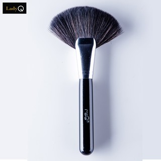 Lady Q Fan Face Brush large size แปรงปัดแป้งส่วนเกิน ขนาดใหญ่ –  สีดำ (LQ-001)