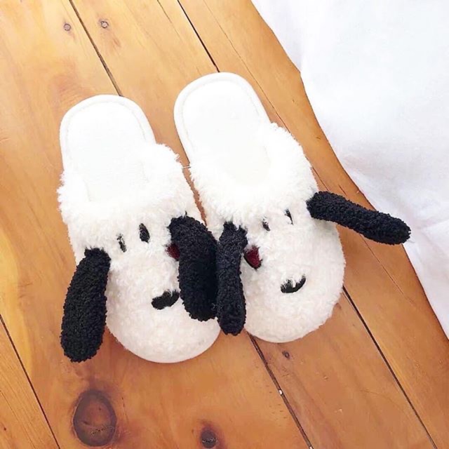 รองเท้า Snoopy ขนฟูนุ่ม