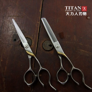 กรรไกรตัดผม Titan K series เคอรี่ 2-3 วัน