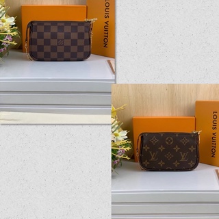 ขายดีมาก เทียบแท้ ❌Sale2590ใบเดียว❌ต Mini pochette (Ori) 📌size 15.5x10.5x4 cm.📌 📌สินค้าจริงตามรูป เนื้องานสวยงาม หนัง