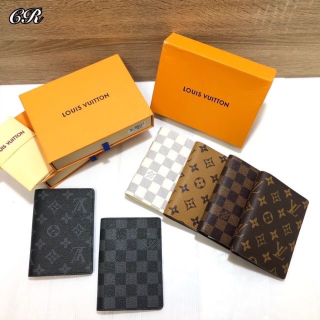 (ลดเพิ่มอีก20% ใส่โค้ด DEAL100 Louis ซอง พาสปอร์ต แถมฟรีBox set การันตี ถูกที่สุด เรียบหรู ดูแพง มีเก็บปลายทางจ้า
