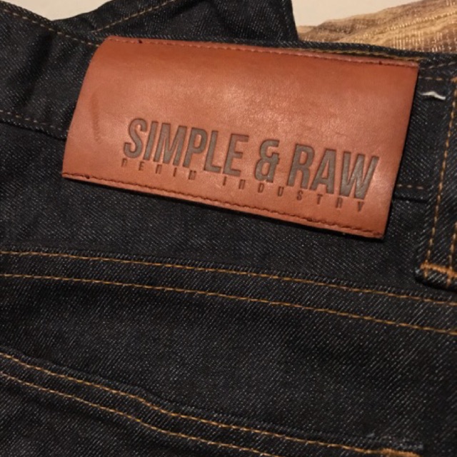 กางเกงยีนส์ผ้าญี่ปุ่น Simple and Raw เอวจริง 34 ยาว 30 นิ้ว สภาพใหม่