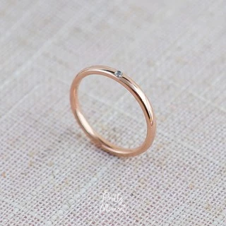 Pretty Moment แหวนเพชรเดี่ยวแบบมน cz น่ารัก หนา 2 mm สีเงิน สีโรสโกล สีทอง สแตนเลส แข็งแรง ทนทาน คงสภาพ ของขวัญ