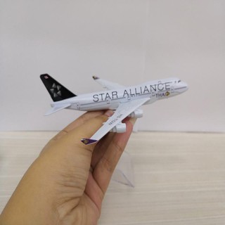 โมเดลเครื่องบิน AIRBUS A380 ทำจากเหล็ก สัดส่วน 1:400 ประตู