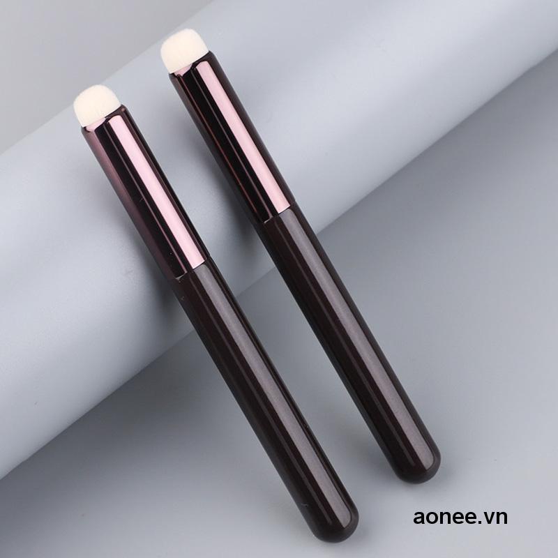 🌸🌸แปรงทาลิปสติก คอนซีลเลอร์ เนื้อแมตต์ ขนาดเล็ก แบบพกพา อเนกประสงค์ 1 ชิ้น
