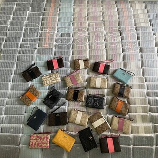 Coach คล้องมือ แท้💯 พร้อมส่งที่ไทย (รับ coin คืน เพิ่มอีก 10% เก็บ code หน้าแอพได้เลยค่ะ)