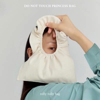 [pmn]Rolly rolly bag🤍กระเป๋าสะพายไหล่/ถือ สุดชิค! สายแฟห้ามพลาด🎉