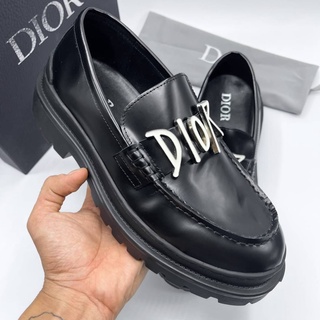 รองเท้าหนัง Dior Explorer Loafers 🌈