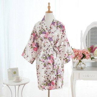 ชุดนอนสตรีผ้าไหมจำลองเซ็กซี่ส่วนบาง Womens sexy silk pajamas new Nightgown short kimono bathrobe