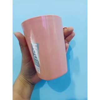 (SCC84) plastic tumbler แก้วพลาสติก กินน้ำ มีหูจับ พกพา 300ml. แปรงฟัน น้ำดื่ม สีพาสเทล