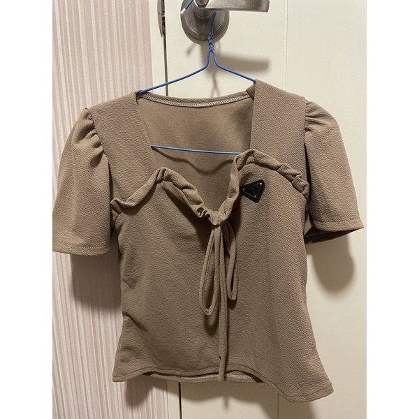 เสื้อปัก prada คุณภาพดี💙