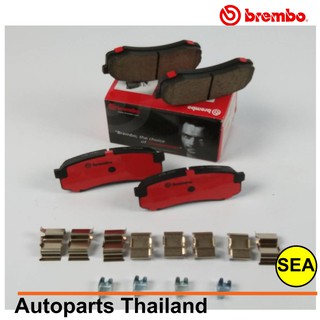 ผ้าเบรกหลัง BREMBO รุ่น CERAMIC สำหรับ TOYOTA New Fortuner (TRD) Prerunner 2.4 2.8 4x4 (ใช้กับจาน 338 mm) ปี 15 &gt; (1เซต)