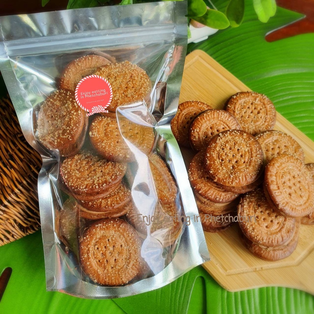 ขนมบิสกิตช็อคโกแลตสอดไส้ครีมช็อคโกแลต,ปังกรอบช็อคโกแลต  ปังกรอบโรยน้ำตาล ขนาด 250 กรัม จำนวน 1 ถุง
