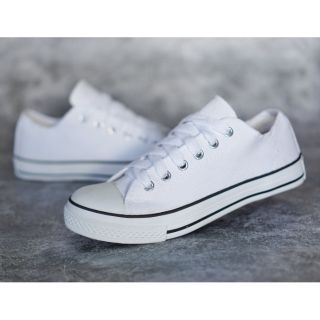 SIZE37-44รองเท้าสไตส์Converse ยี่ห้อLEO รองเท้าผ้าใบ รหัส สีขาวแถบดำ