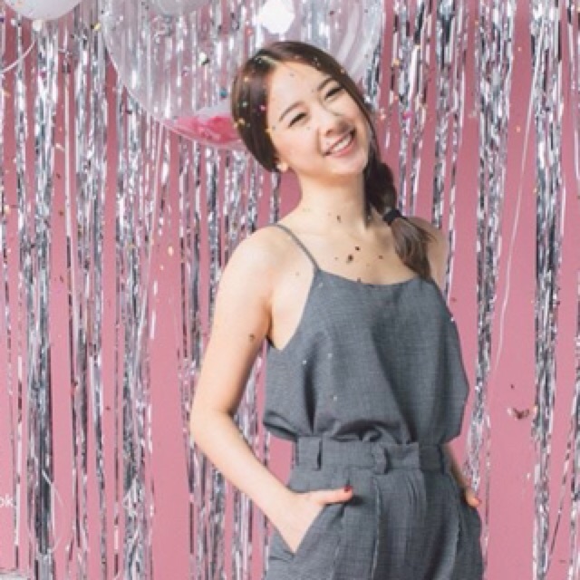 Rabbit top navy dot.