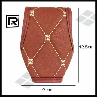 ROYAL R หุ้มหัวเกียร์ แบบมีปุ่มกดด้านข้าง Side Button Auto Gear Cover ลาย VIP 6D หนัง PVC Leather คุณภาพ 03-VR |