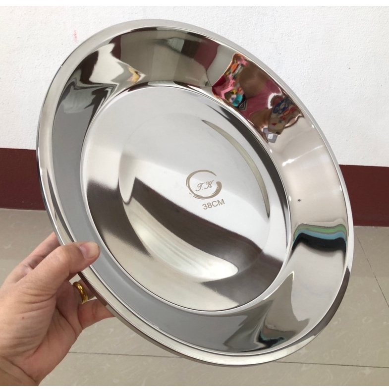 ถาดสแตนเลส ถาดเสริฟ ถาดใส่อาหาร (สแตนเลสเกรด304ไม่ขึ้นสนิม)(หนามาก ทรงลึก)ขนาด 30/32/34/36/38 ซม.(ตราTK) - รูปที่ 2