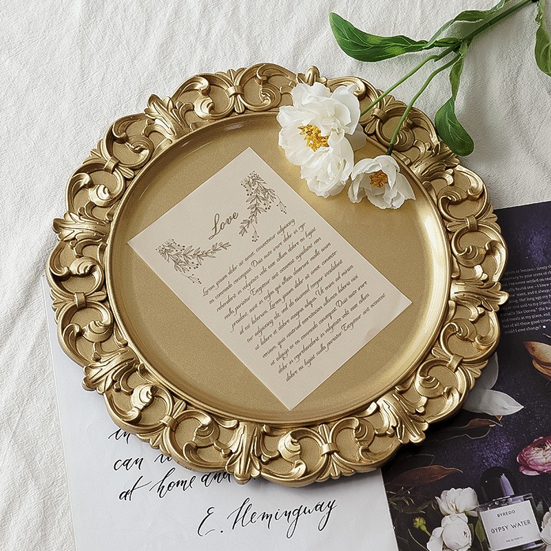 พร้อมส่ง ถาดทองลายสลักขอบสวยงาม33cm จานทอง หรูหรามาก ทำจากพลาสติกpp พร็อพถ่ายรูป