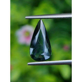 พลอย เขียวส่อง (ฺGreen Sapphire) 2.00 กะรัต (Cts.)