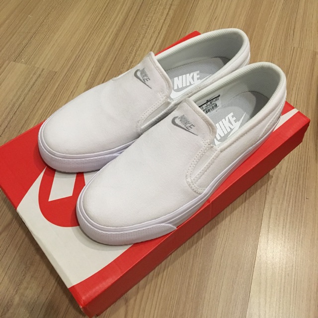 Nike Toki Slip on white