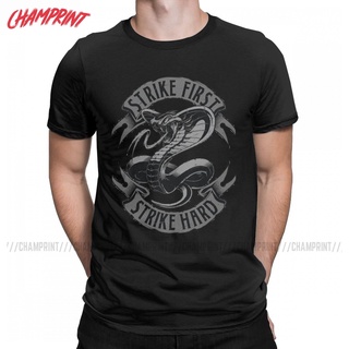 ใหม่ เสื้อยืดคอกลม แขนสั้น ผ้าฝ้าย 100% พิมพ์ลาย Cobra Kai สไตล์วินเทจ ของขวัญ สําหรับผู้ชาย และผู้หญิงS-5XL