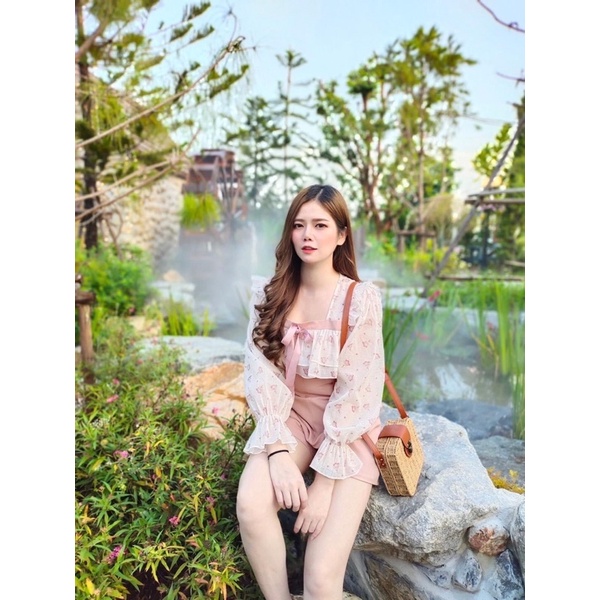 Eyecontact shop NEW จั๊มกางเกงขาสั้น อกและแขนแต่งชายระบาย สีชมพูนู้ด Size M ป้าย YADA