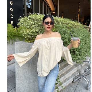 GIGI Off-Shoulder TOP เสื้อเกาะไหล