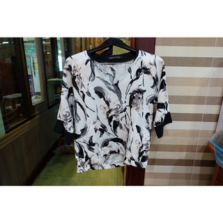 ส่งต่อ‼️เสื้อZara ลายสวยชัดมาก