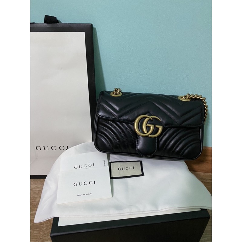 Used like new gucci marmont 22 y.19