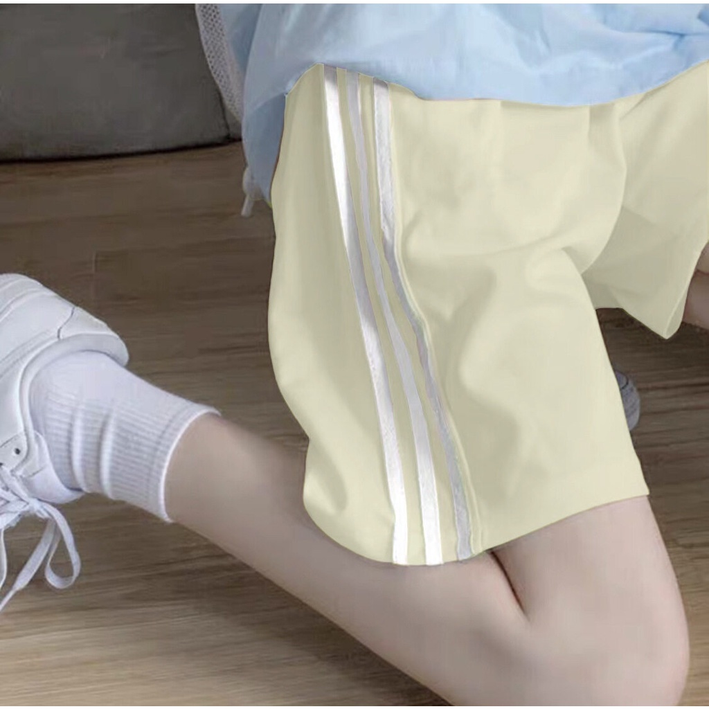 201# กางเกงขาสั้นลำลองผู้หญิง กางเกงวิ่ง ระบายอากาศได้ดี กางเกงทรงสปอร์ต แต่งแถบสีๆ - รูปที่ 2
