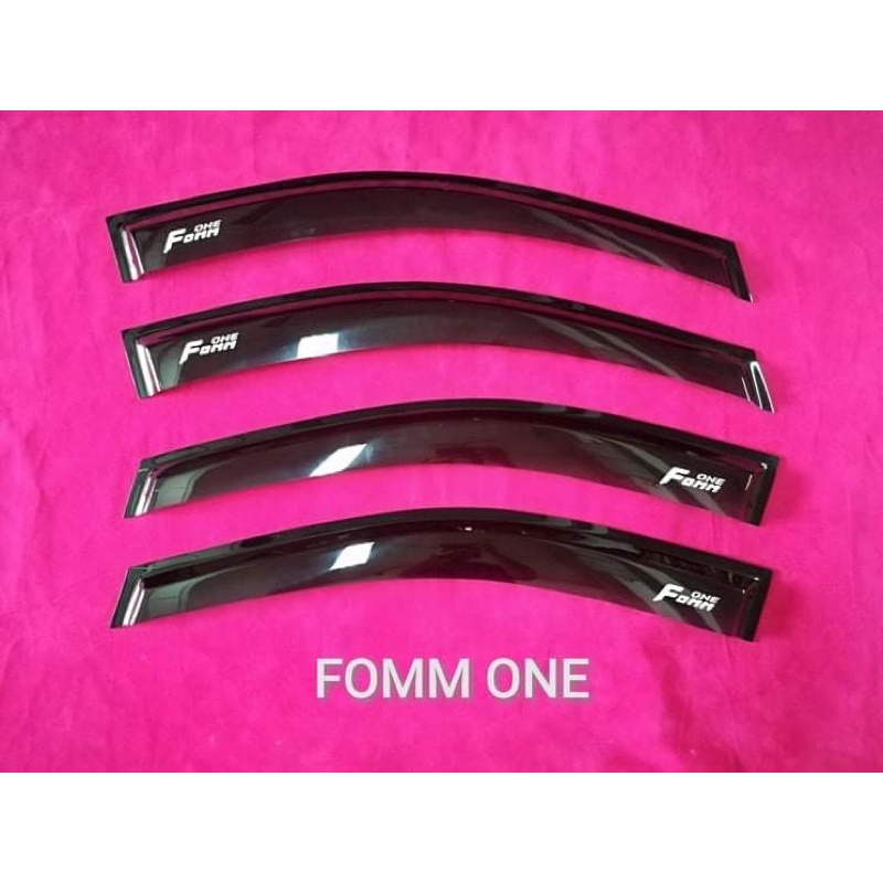 คิ้วกันสาดรถยนต์ fomm one