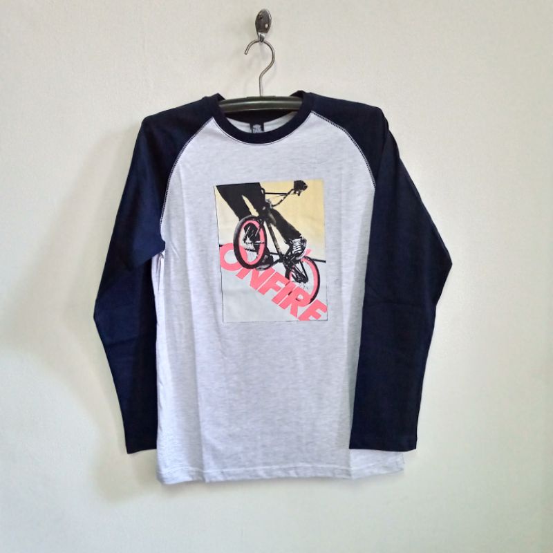 ONFIRE DISTRO เสื้อยืดแขนยาวรวมเสื้อสําหรับผู้ชายและผู้หญิง