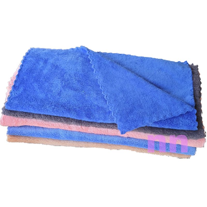 ผ้าไมโครไฟเบอร์ ไร้ขอบ เนื้อขนแกะ ขนาด40×40cm หนา300 กรัม  หนานุ่มมากๆ ถ่ายสินค้าจริง