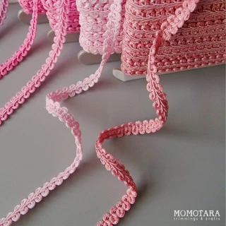 MOMOTARA No.188 (ชุดที่ 1) เทปทอ Knit ลายตวัด Chinese Knit ขนาด 0.9 CM ยาว 18 หลา เทป ริบบิ้น ริบบิ้นผ้า วัสดุตกแต่ง