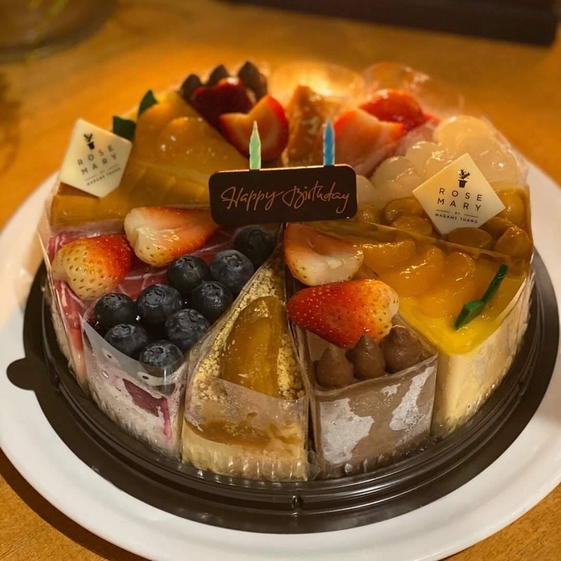 Cake (เค้ก) by Madame Tuang มาดามตวง