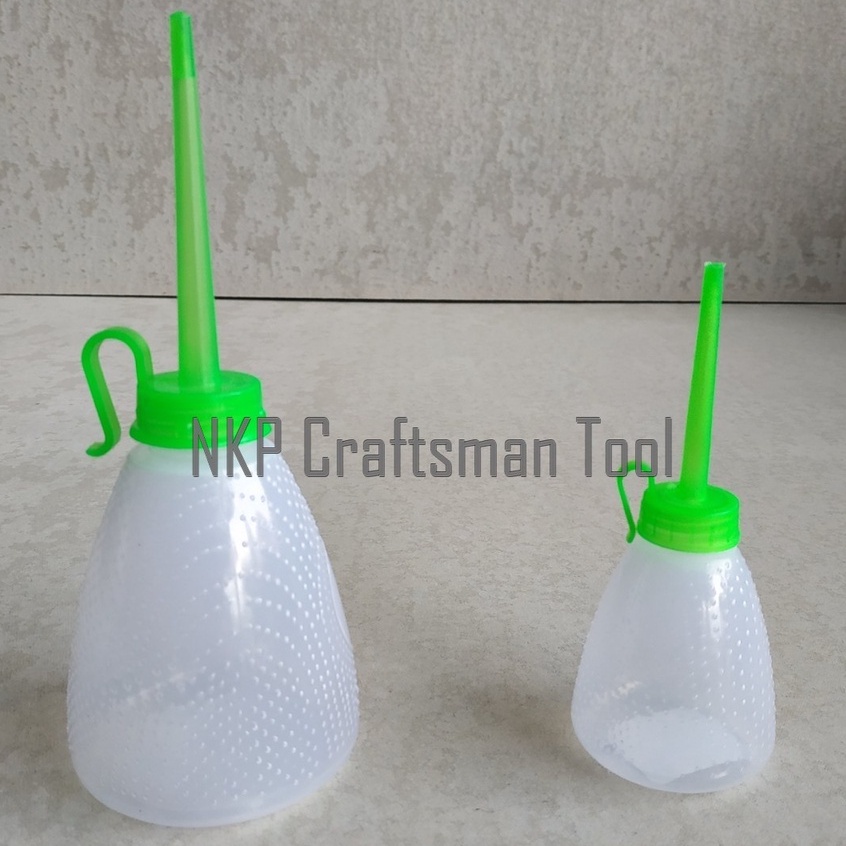 ขวดหยอดน้ำมัน กาหยอดน้ำมัน มีให้เลือก 2 ขนาด ไซค์ S และ ไซค์ L หนา ทนทาน อย่างดี