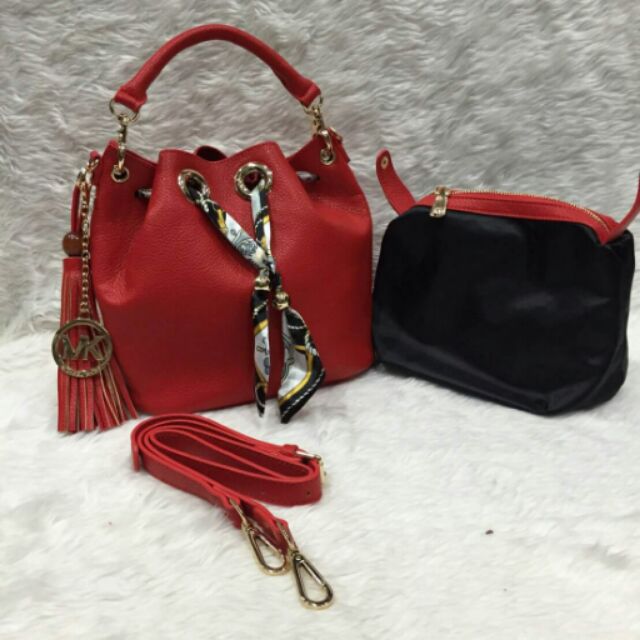 กระเป๋าMK