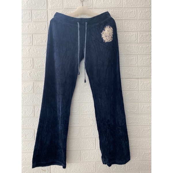 เสื้อสเวตเตอร์ Juicy couture เสื้อผ้าที่สอง