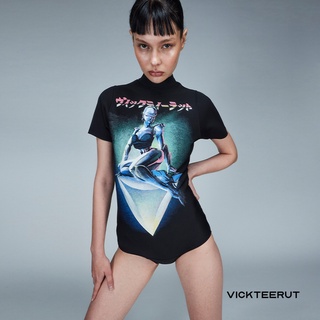 VICKTEERUT Printed Short Sleeve Bodysuit ชุดว่ายน้ำ บอดี้สูท พิมพ์ลาย