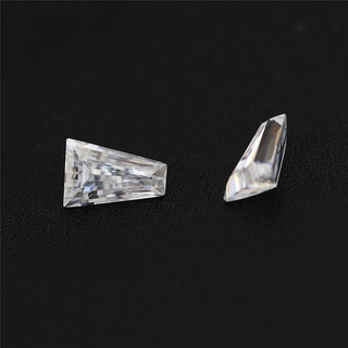 Trapezoid cut moissanite diamond เพชรโมอิส ทรงสี่เหลี่ยมคางหมู สําหรับตั้งนาฬิกา / ข้างหิน