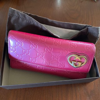 Used กระเป๋าเงิน Gucci สีชมพูเข้ม สวยมากๆใบนี้ ซื้อที่ญี่ปุ่น