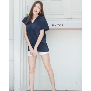 My top 🌻เสื้อทรงปีกค้างคาว ทรงผ่าหน้า งานผ้าพลีท ตัวใหญ่ งานสวย