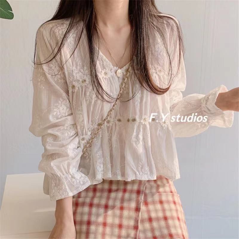 𝙁.𝙔 𝙨𝙩𝙪𝙙𝙞𝙤𝙨 พร้อมส่ง NO.84 เสื้อลูกไม้ ลายดอกเดซี่daisyแฟชั่น สไตล์เกาหลี สำหรับผู้หญิง