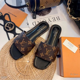 เช็คสต๊อกก่อนกดสั่ง#รองเท้าLouis Vuittonรองเท้าแตะlouis vuitton#รองเท้าแตะ#รองเท้าแตะแบบสวม#รองเท้าแตะหนัง