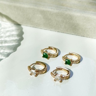 glisterr gem hoop earring ต่างหูห่วงประดับเพชร cz สีขาว และสีเขียว ชุบทอง 18k