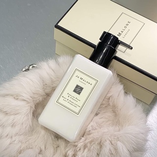 Body and hand lotion Jomalone English pear &amp; freesia  •ขนาด 250 ml. •ส่ง 1000.- ส่งฟรี