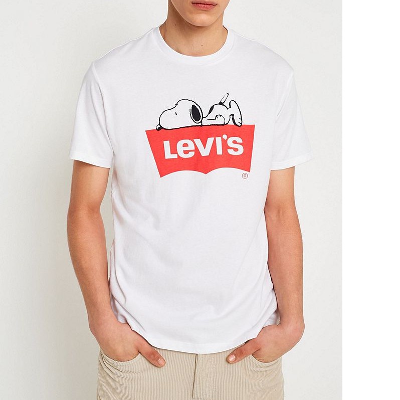 Levi’s Batwing Snoopy White T-Shirt เสื้อยืด เรียบง่ายมีสไตล์